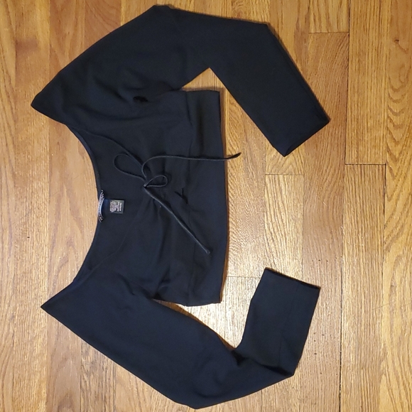 Victoria's Secret Tops - ☃️2/$20 Victoria secret crop top size medium new without tags